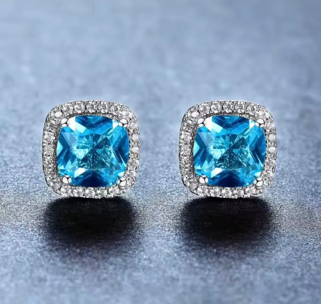 [S218] Arete Studs Carlota Aguamarina Plata .925 con baño de rodio