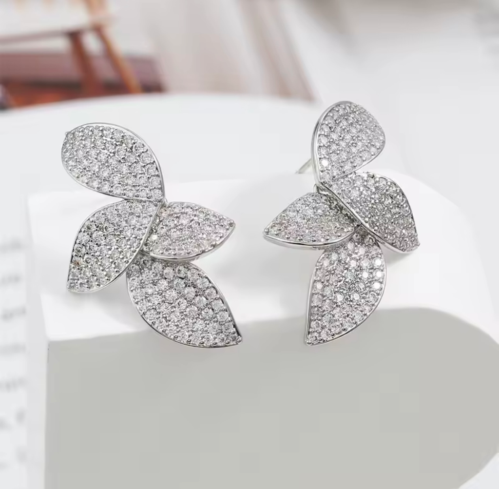 Arete Megan Plata .925 con rodio y zirconia premium 