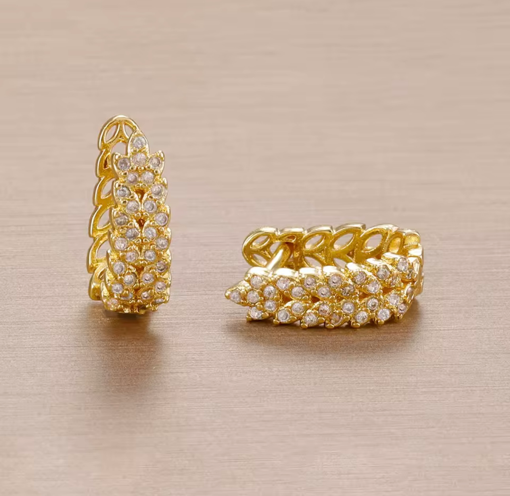 [S704] Huggies de acero doradas con zirconia premium 
